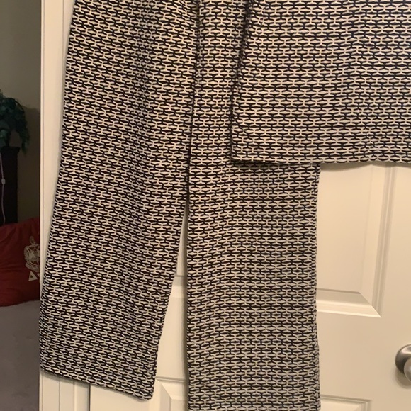 Zara black and cream print pants and top set. - Picture 2 of 3